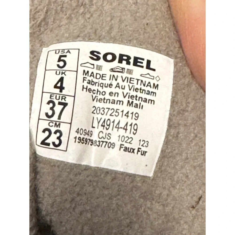 Sorel Whitney II Short Waterproof Insulated Boot Gray Youth Size 5